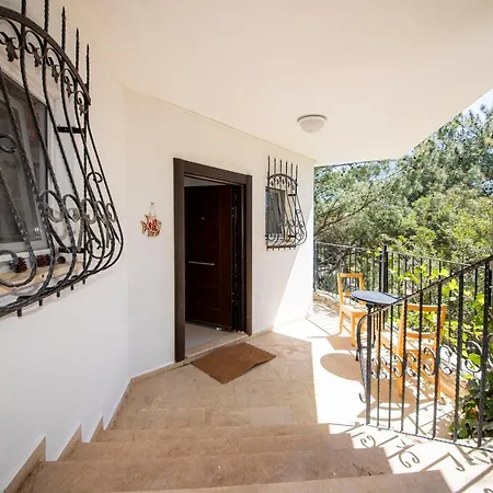 Amazing House Inside A Forest With Shared Pool In Bodrum, Mugla Apartment *